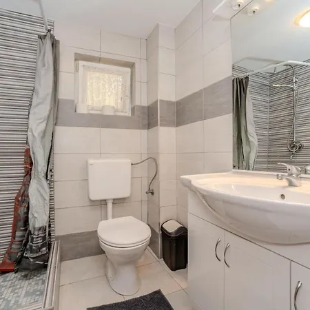 Robi & Kristina - Two Bedroom With Terrace A2 * Benkovac